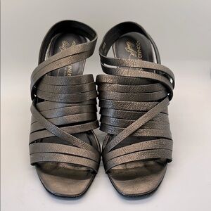 Elegant Donald J Pliner Bronze Strappy Women's Sandals
